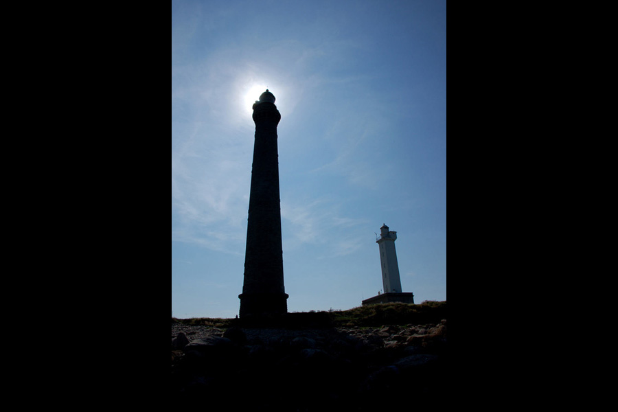 « Au pied du du phare de l'île Vierge »